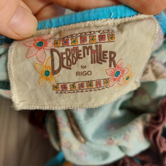 Debbie Miller for Rigo Tank - Picture 9 of 10